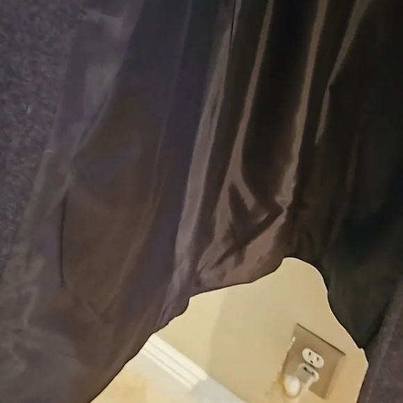 Gorgeous wool coat. Worn once only . Sent To Consignment - Picture 4 of 6